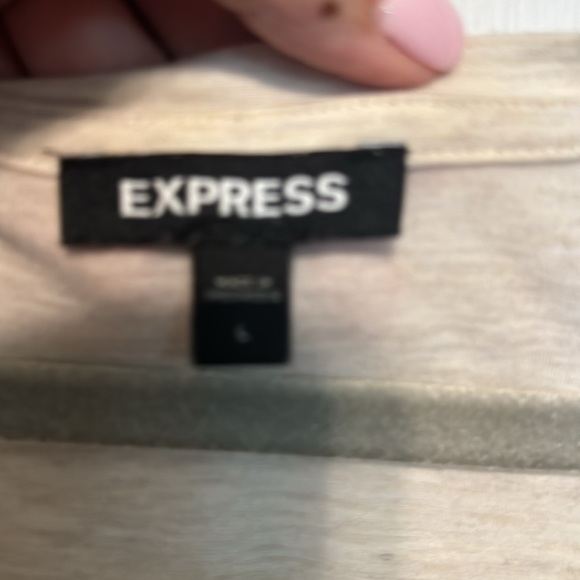 Express v neck t shirt - Picture 2 of 3